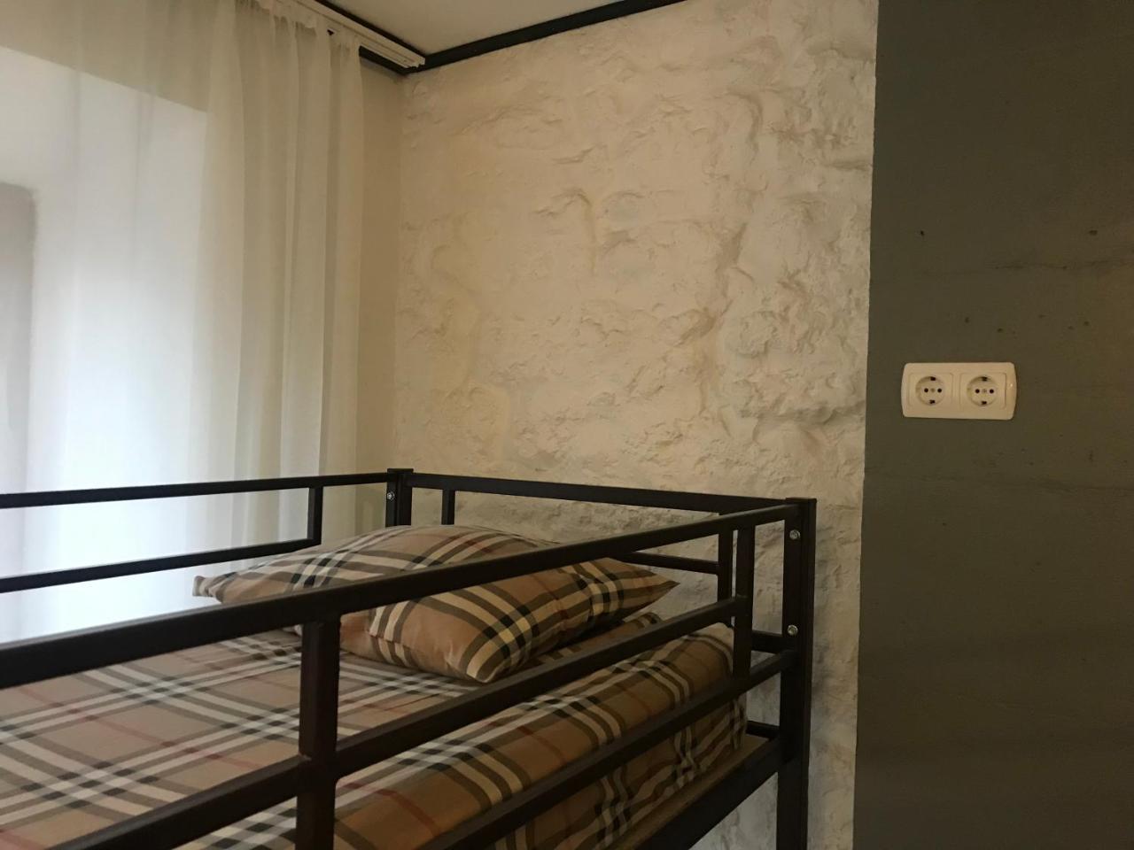 Fox Hostel Mykolaiv Dış mekan fotoğraf